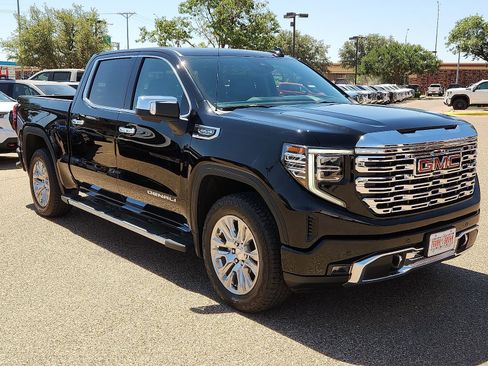 Used 2024 GMC Sierra 1500 Denali w/ Technology Package AWD/4WD image 6
