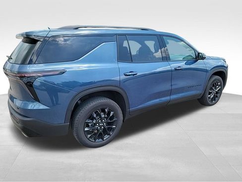 Used 2024 Chevrolet Traverse LT w/ Midnight/Sport Edition AWD/4WD image 19