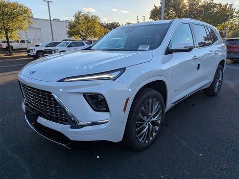 New 2026 Buick Enclave Avenir w/ Super Cruise Package image 4