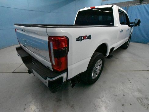 Used 2025 Ford F250 King Ranch w/ Chrome Package image 38