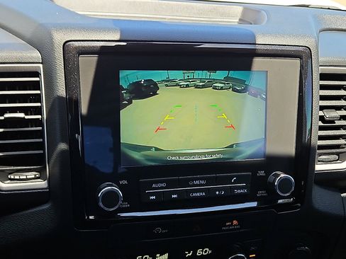 Used 2024 Nissan Frontier SV w/ SV Convenience Package image 14