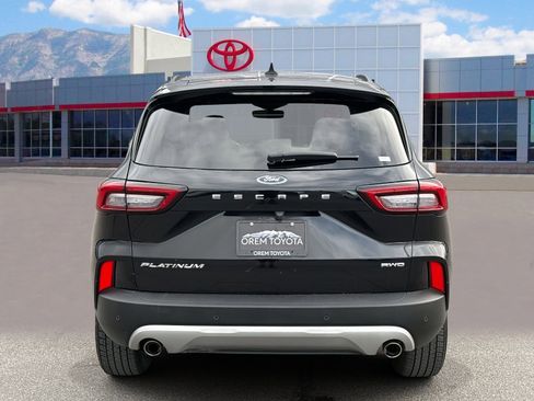 Used 2025 Ford Escape Platinum image 4