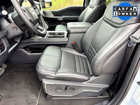 Used 2026 Ford F450 Platinum w/ FX4 Off-Road Package image 12