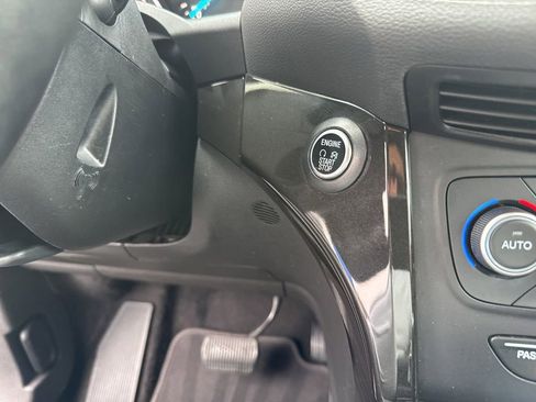 Used 2018 Ford Escape Titanium FWD image 21