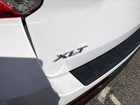 Used 2023 Ford Explorer XLT w/ Equipment Group 202A AWD/4WD image 29