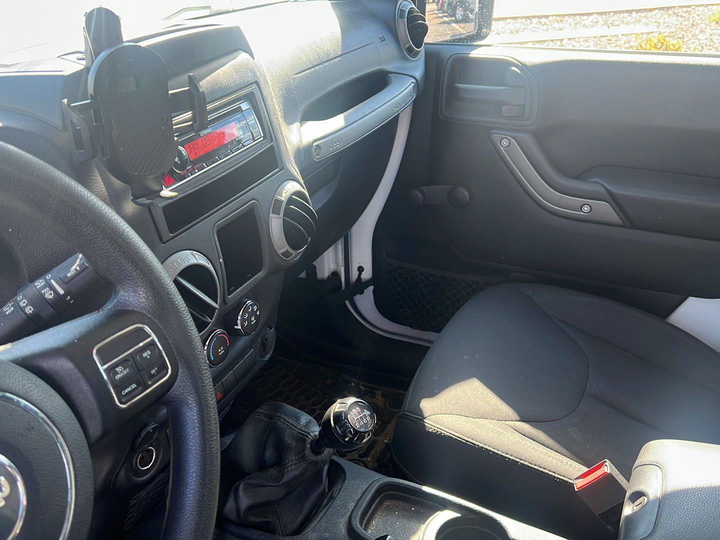 Used 2016 Jeep Wrangler Sport AWD/4WD image 18