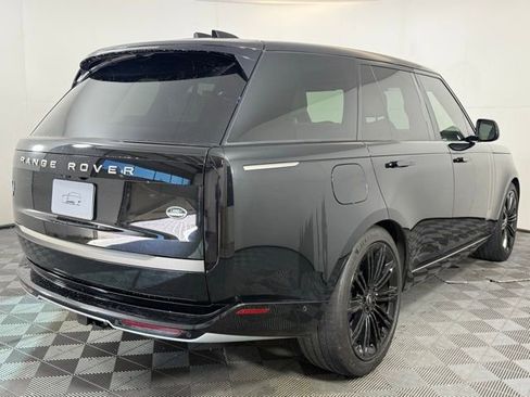 Certified 2023 Land Rover Range Rover SE image 8