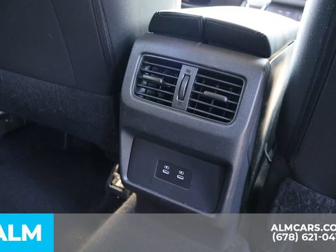 Used 2024 Nissan Rogue SV FWD image 24