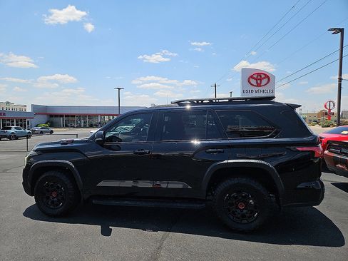 Used 2025 Toyota Sequoia TRD Pro AWD/4WD image 2