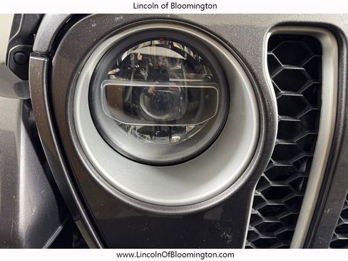 Used 2021 Jeep Wrangler Unlimited Sahara w/ Cold Weather Group image 15