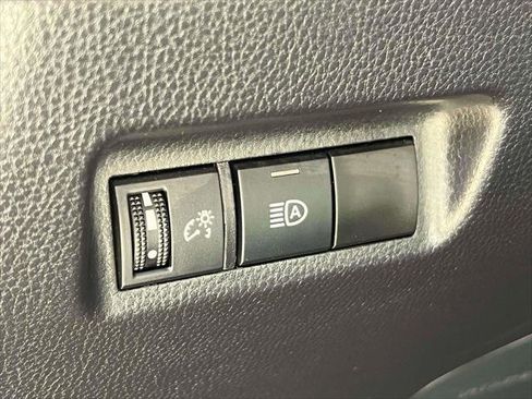 Certified 2025 Toyota RAV4 XLE AWD/4WD image 21