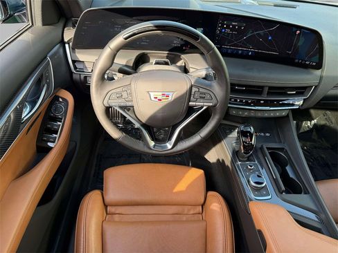 Used 2025 Cadillac CT5 Premium Luxury w/ Platinum Package image 4