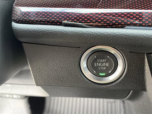 New 2026 Chevrolet Traverse RS w/ LPO, Floor Liner Package image 17