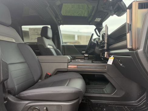 New 2025 GMC Hummer EV 3X w/ Extreme Off-Road Package image 12