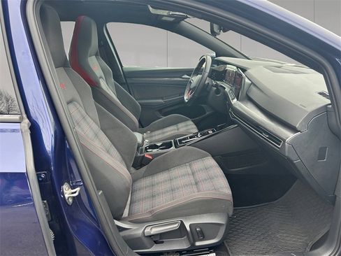 Used 2023 Volkswagen GTI SE image 17
