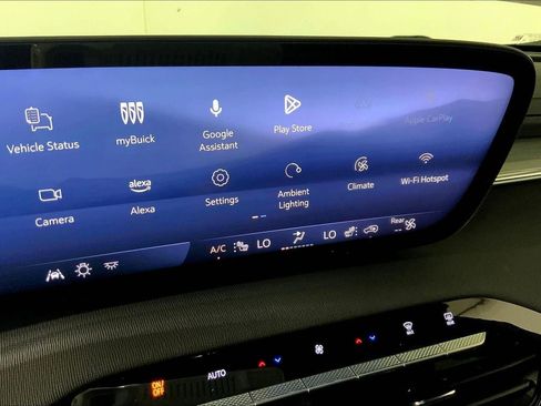 Used 2025 Buick Enclave Preferred FWD image 6