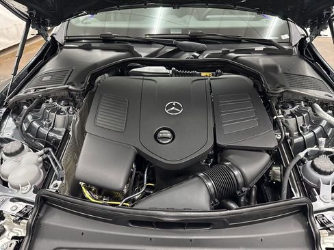 Used 2025 Mercedes-Benz C 300 Sedan image 31
