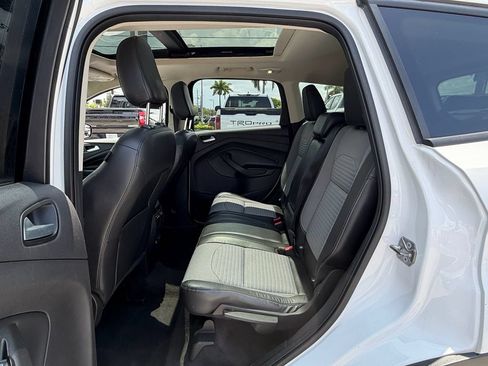 Used 2018 Ford Escape SE w/ SE Sport Appearance Package AWD/4WD image 12