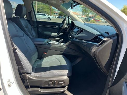 Used 2020 Buick Enclave Essence w/ Sound and Sites Package image 18