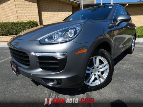 Used 2018 Porsche Cayenne AWD/4WD image 15