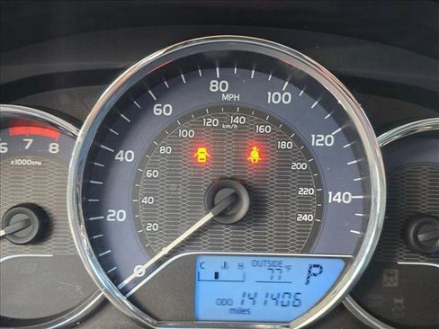 Used 2015 Toyota Corolla LE FWD image 8