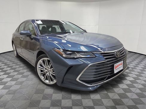 Used 2021 Toyota Avalon Limited w/ Advanced Safety Package AWD/4WD image 3
