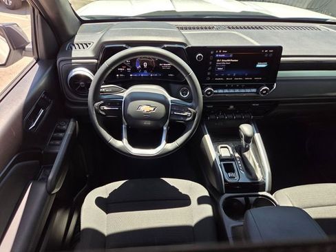 Used 2024 Chevrolet Colorado LT w/ LT Convenience Package RWD image 12
