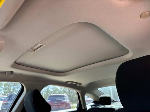 Used 2020 Ford Fusion SE image 20