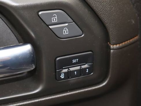 Used 2023 GMC Sierra 2500 AT4 w/ AT4 Premium Plus Package AWD/4WD image 21