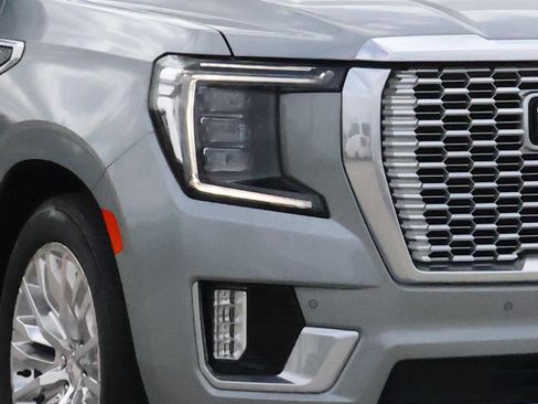 Used 2024 GMC Yukon XL Denali w/ Max Trailering Package image 7