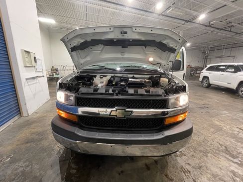 Used 2017 Chevrolet Express 3500 LT w/ LT Preferred Equipment Group image 44