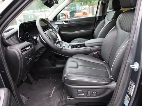 Certified 2024 Hyundai Palisade Limited AWD/4WD image 19