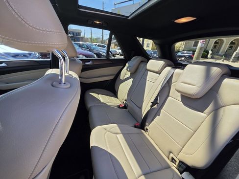 Used 2015 Mercedes-Benz ML 350 2WD image 38