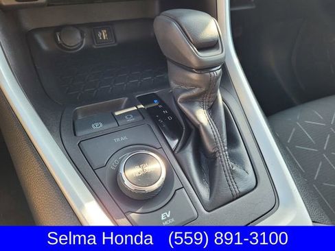 Used 2024 Toyota RAV4 XLE image 22
