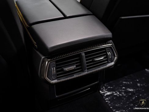 Used 2019 Lamborghini Urus image 49