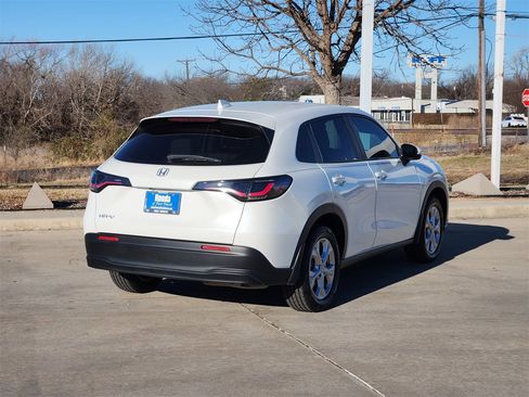 Certified 2024 Honda HR-V LX image 5