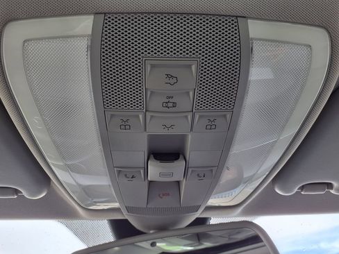 Used 2008 Mercedes-Benz C 300 Sedan image 22