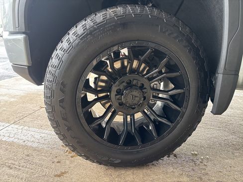 Used 2025 GMC Sierra 1500 AT4 w/ AT4 Premium Package image 44