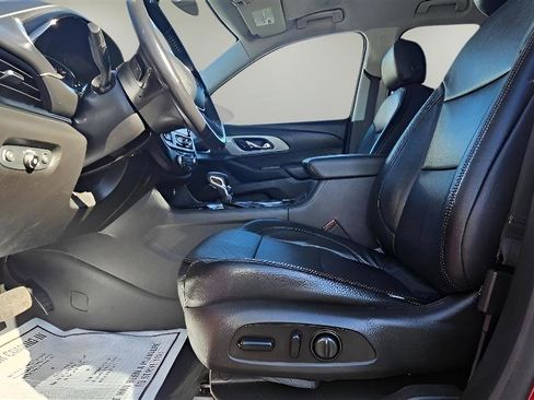 Used 2021 Chevrolet Traverse LT w/ LPO, Cargo Package AWD/4WD image 10