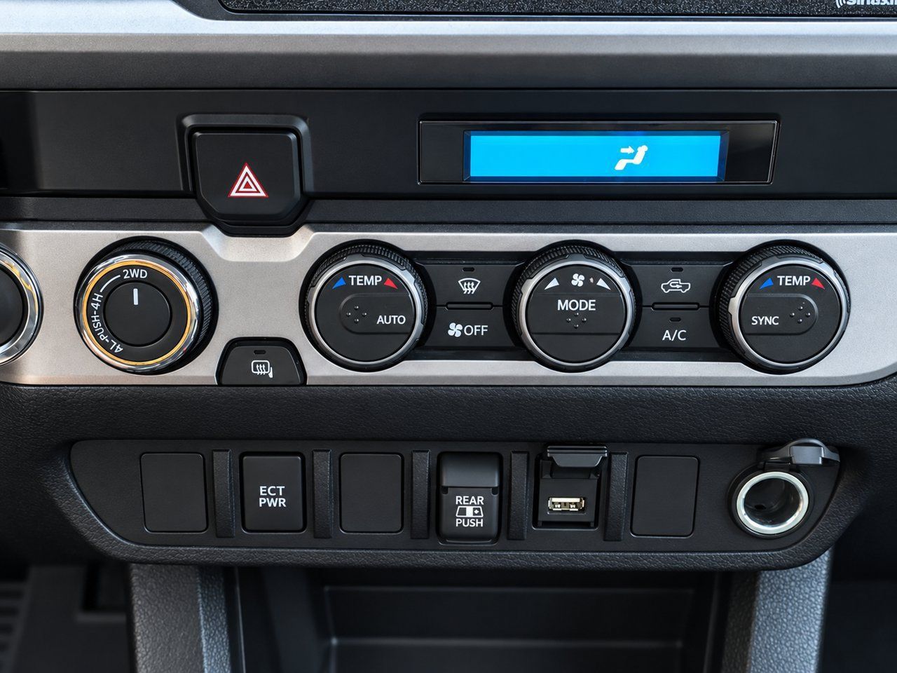 Used 2023 Toyota Tacoma SR5 AWD/4WD image 17