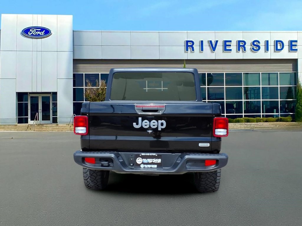 Used 2023 Jeep Gladiator Overland AWD/4WD image 6