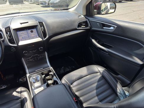 Used 2019 Ford Edge SEL w/ Equipment Group 201A AWD/4WD image 31