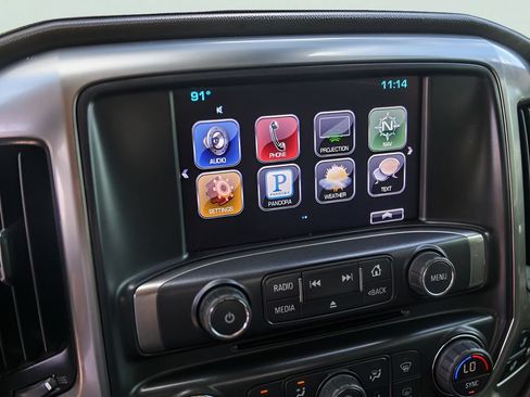 Used 2016 Chevrolet Silverado 1500 LTZ Z71 w/ LTZ Plus Package AWD/4WD image 19