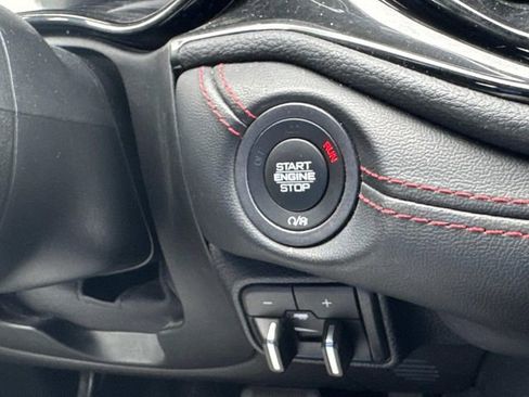 Used 2024 Dodge Durango GT image 38