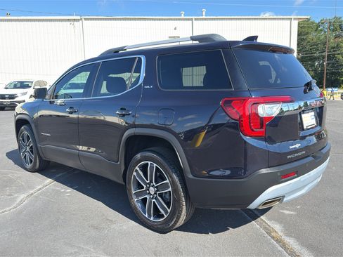 Used 2021 GMC Acadia SLT w/ Technology Package FWD image 6