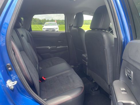 Used 2024 Mitsubishi Outlander Sport AWD image 7