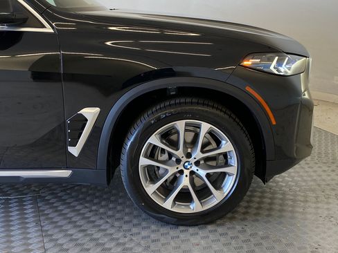New 2026 BMW X5 xDrive40i w/ Climate Comfort Package image 10