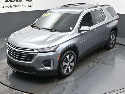 Used 2023 Chevrolet Traverse LT w/ LT Premium Package image 44
