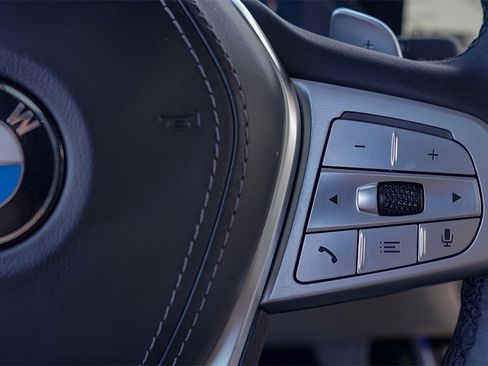 Used 2022 BMW X7 xDrive40i w/ Executive Package image 15