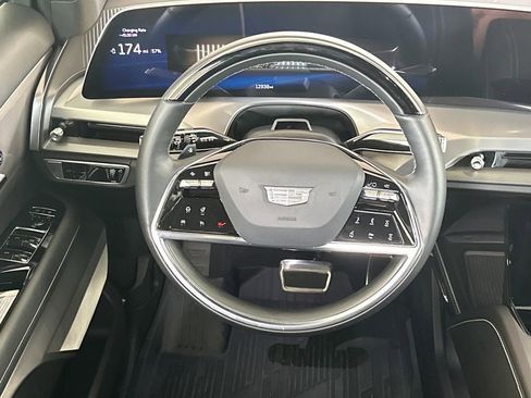 Certified 2026 Cadillac Vistiq Sport w/ LPO, Floor Liner Package image 15